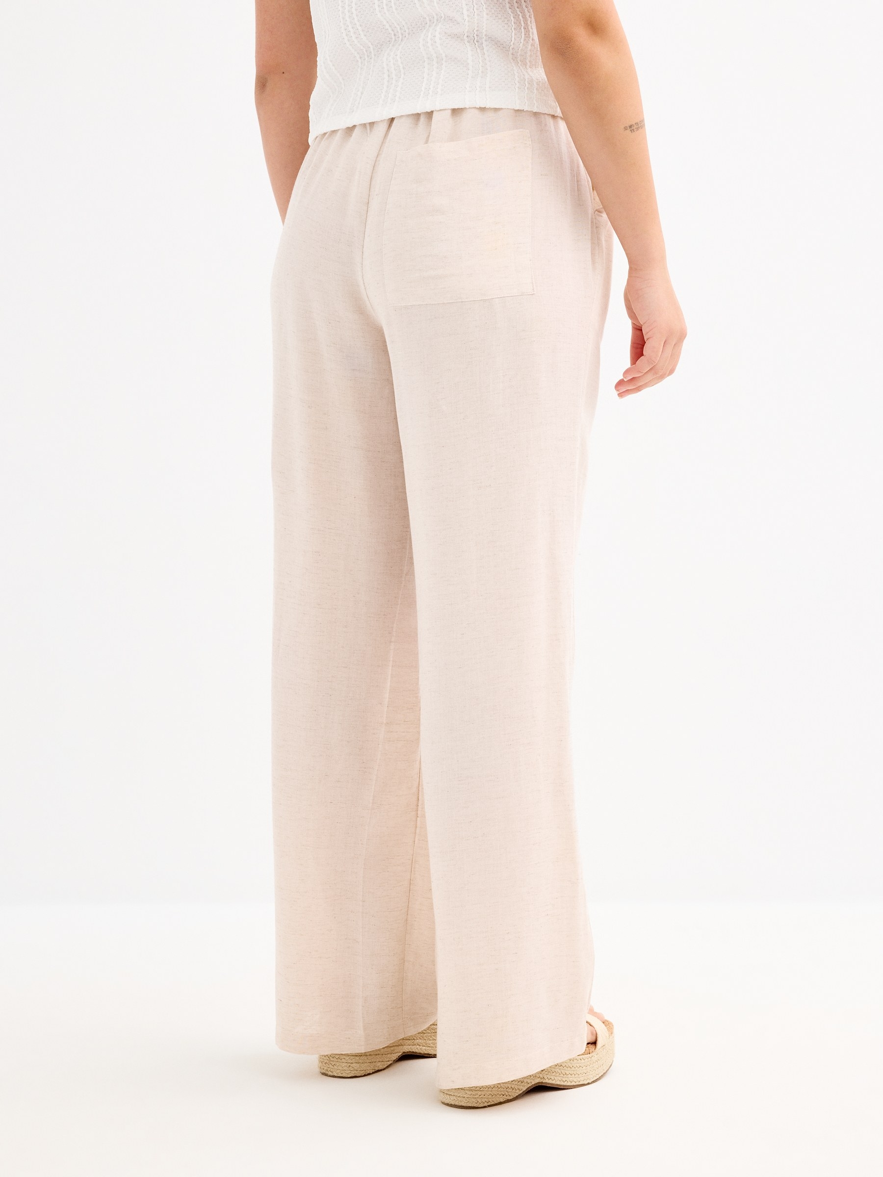 Pantalón lino fluido tiro alto