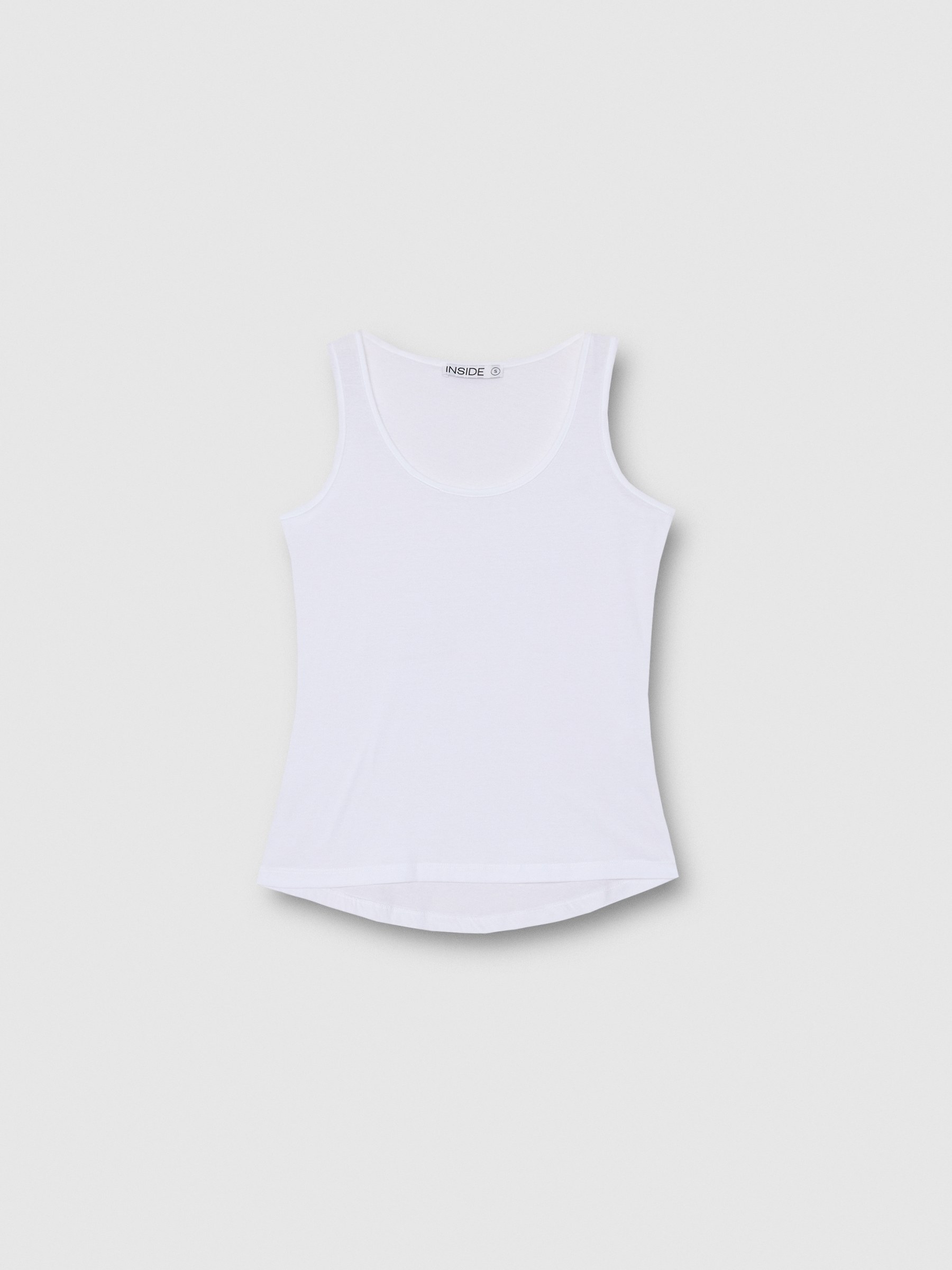 Basic sleeveless shirt white middle front view