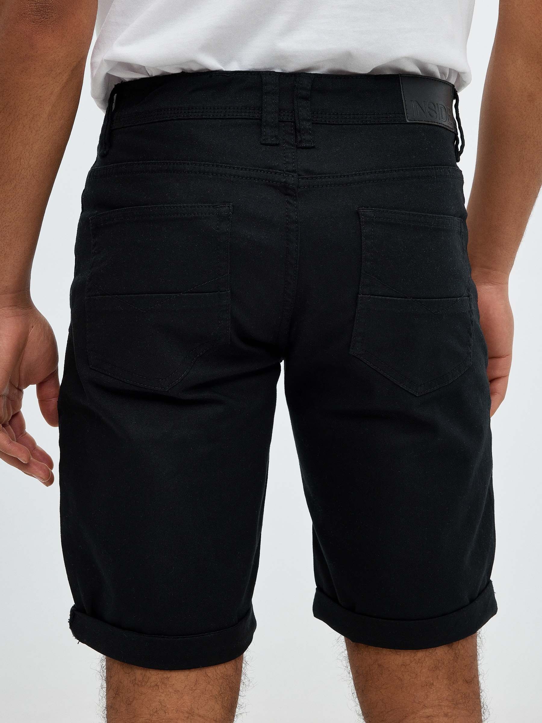 Gabardina slim Bermuda preto vista meia frontal