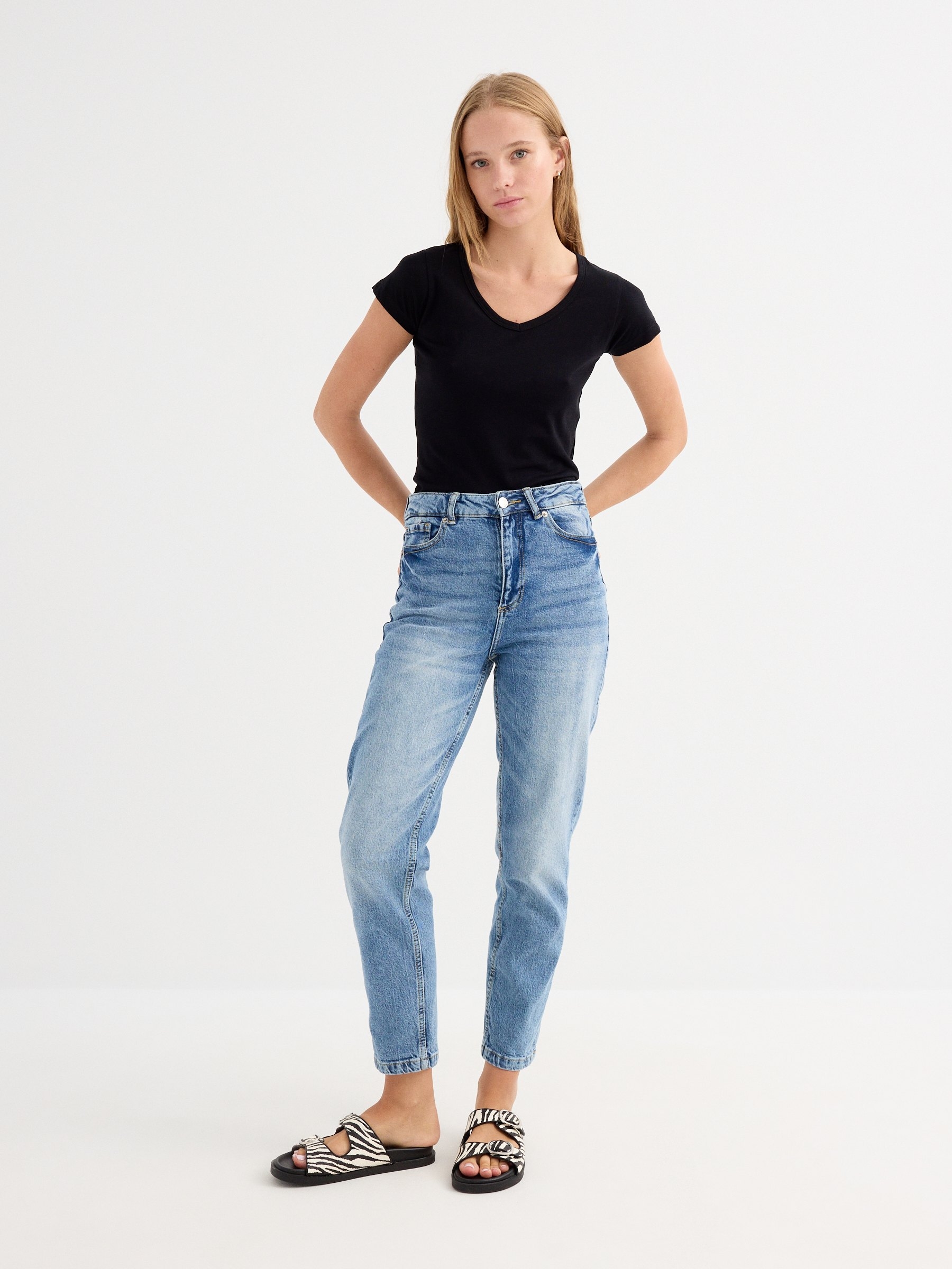 Basic black V-neck T-shirt black middle front view