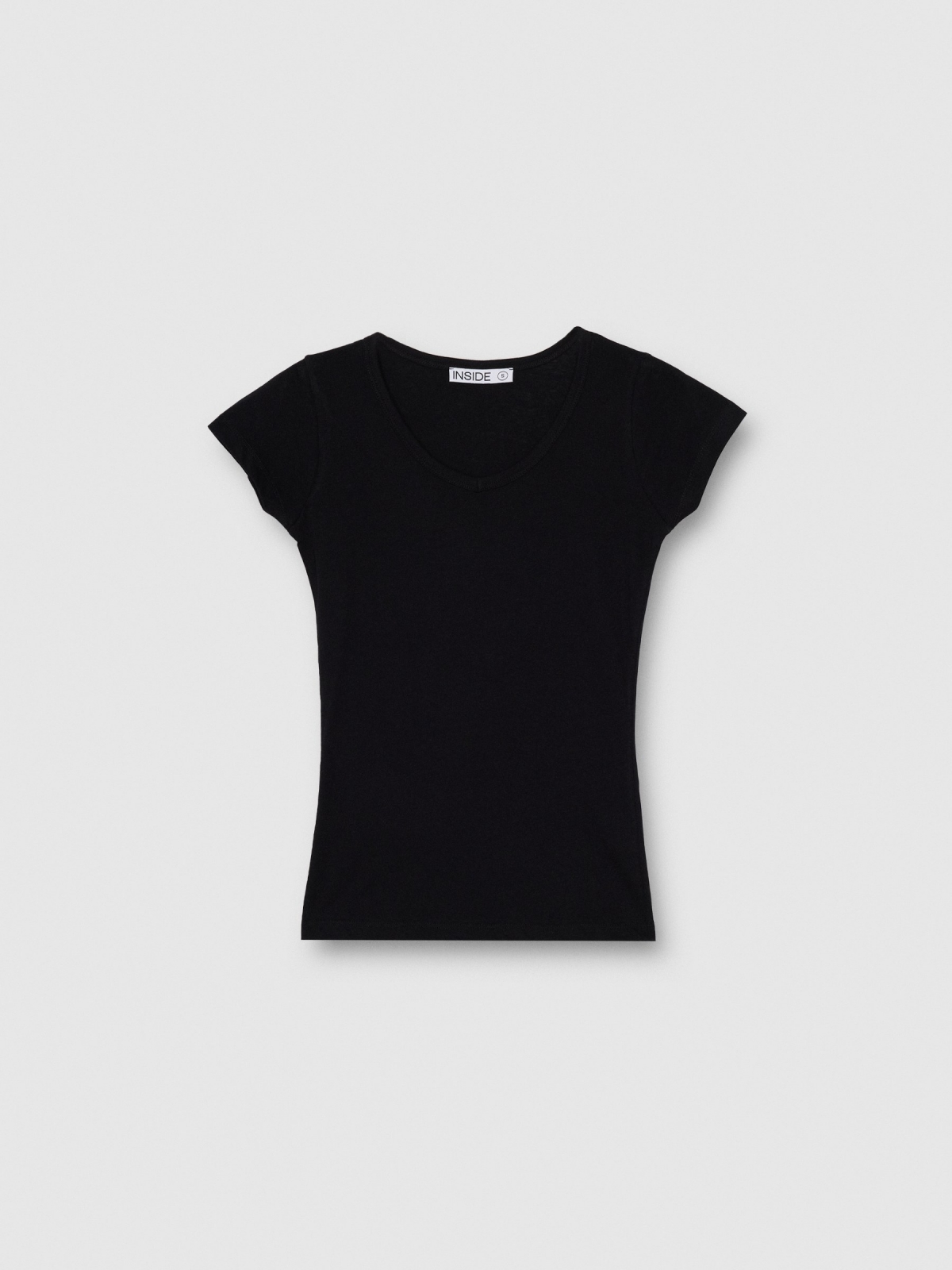 %Pto% Camiseta básica negra cuello pico negro vista frontal