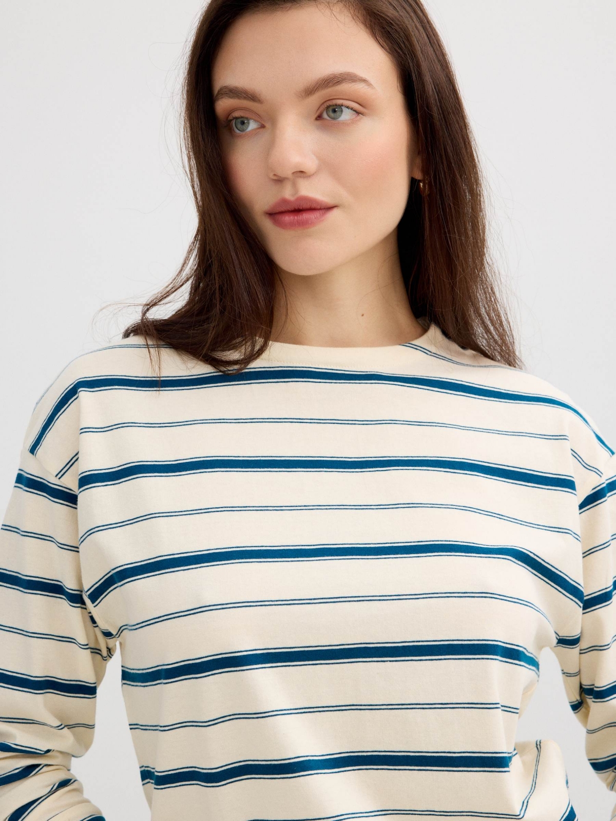 Long sleeve cotton striped t-shirt off white detail view