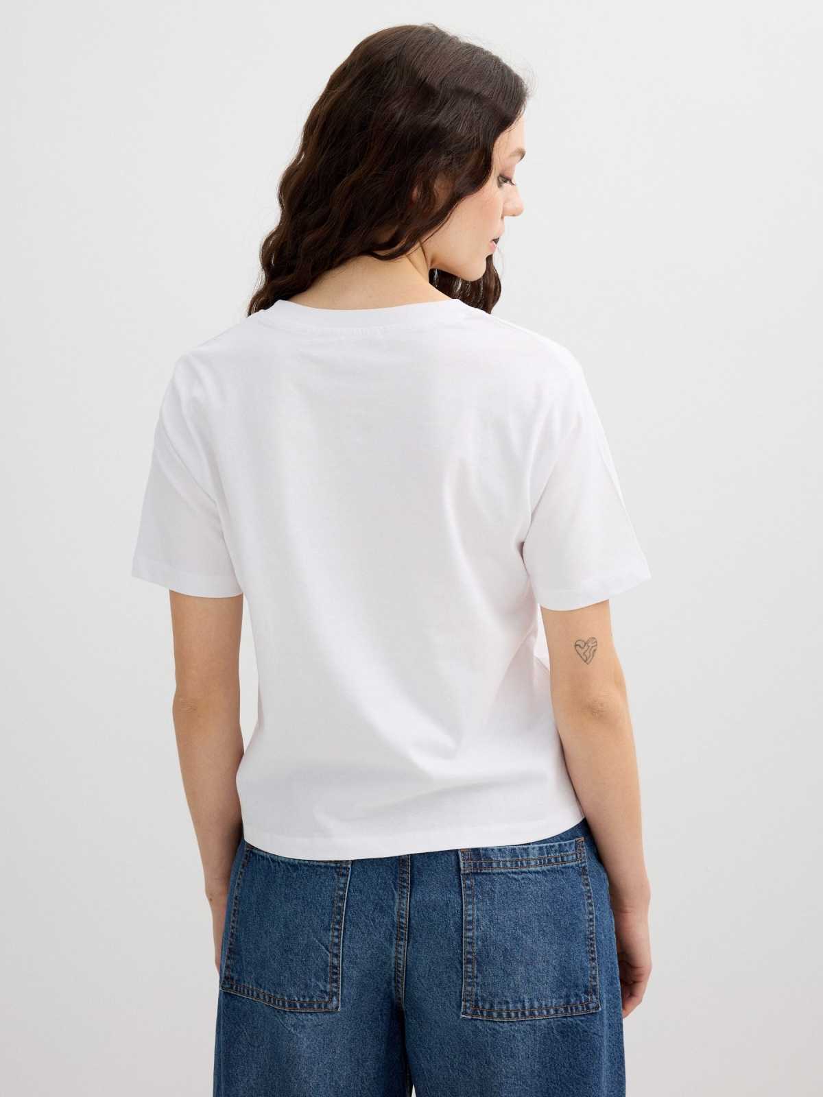Cotton Moments T-shirt white middle back view