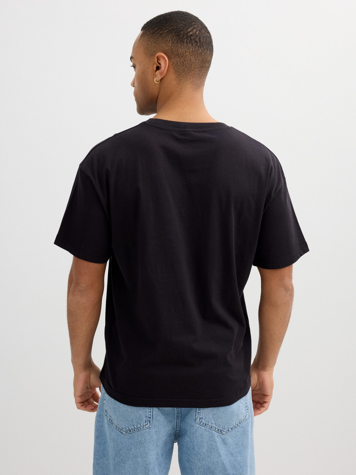 Camiseta time algodón negro vista media trasera