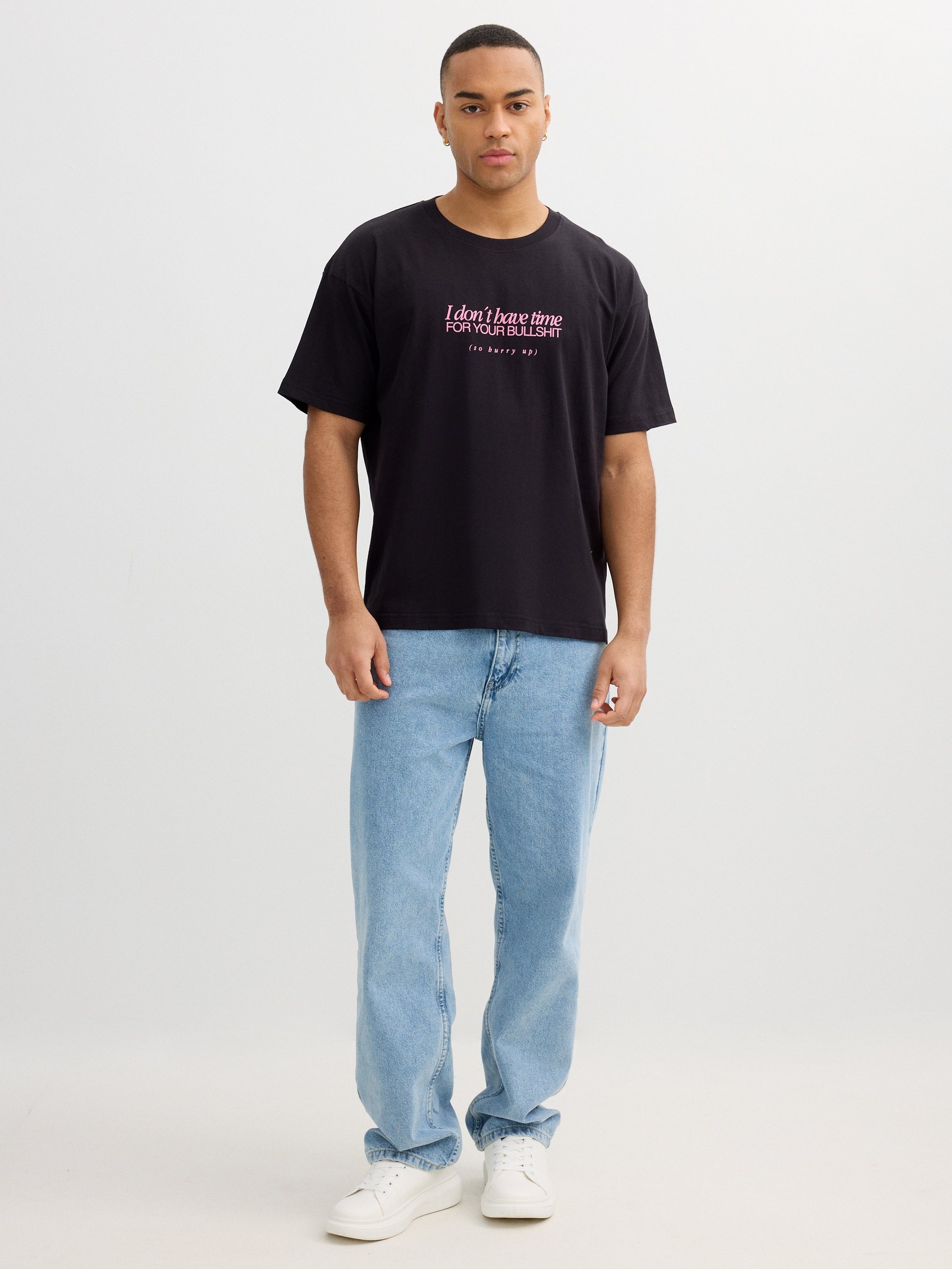 Camiseta time algodão preto vista meia frontal