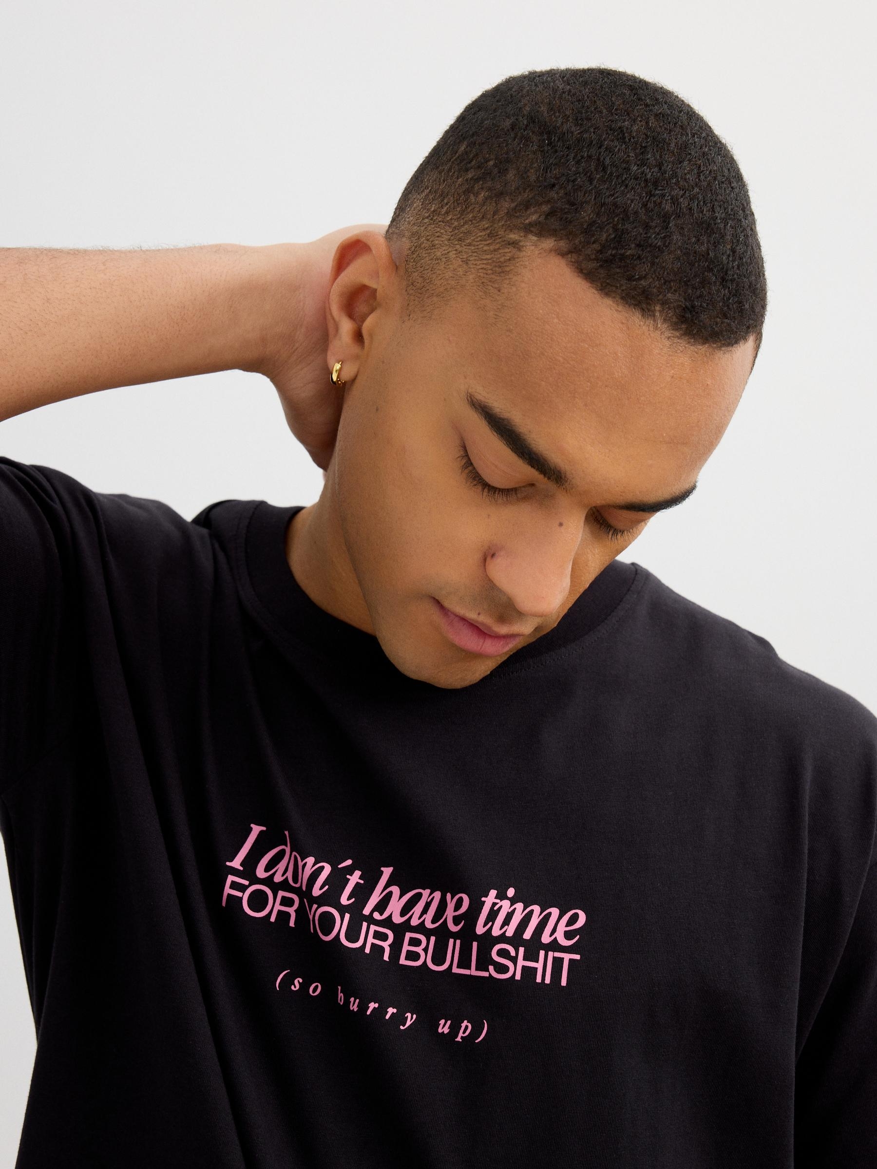 Cotton team t-shirt black middle front view