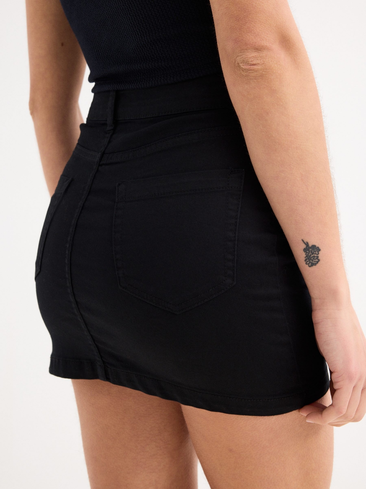 Mini twill skirt with belt black detail view