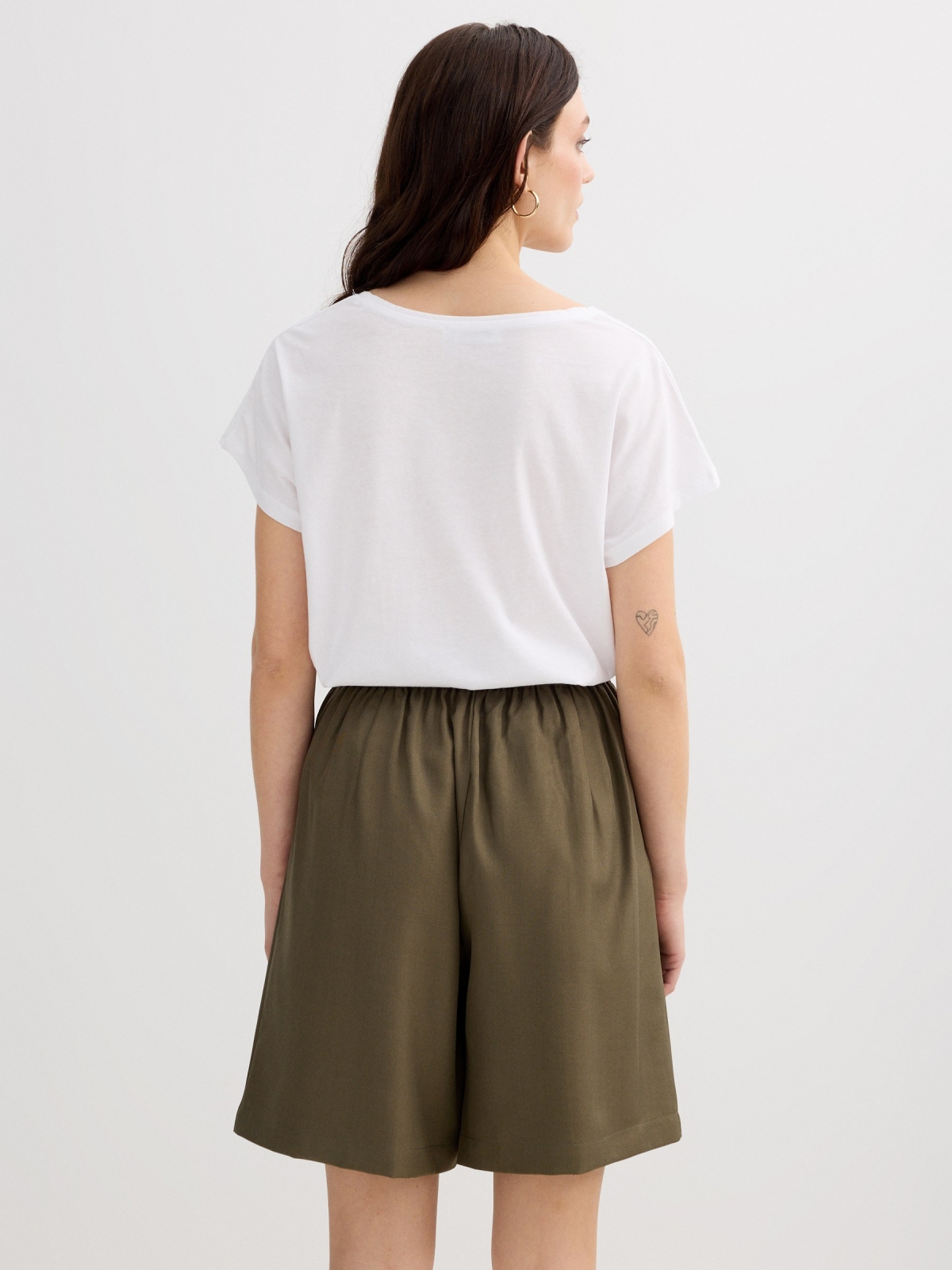 Sleeveless Belle Époque shirt white middle back view