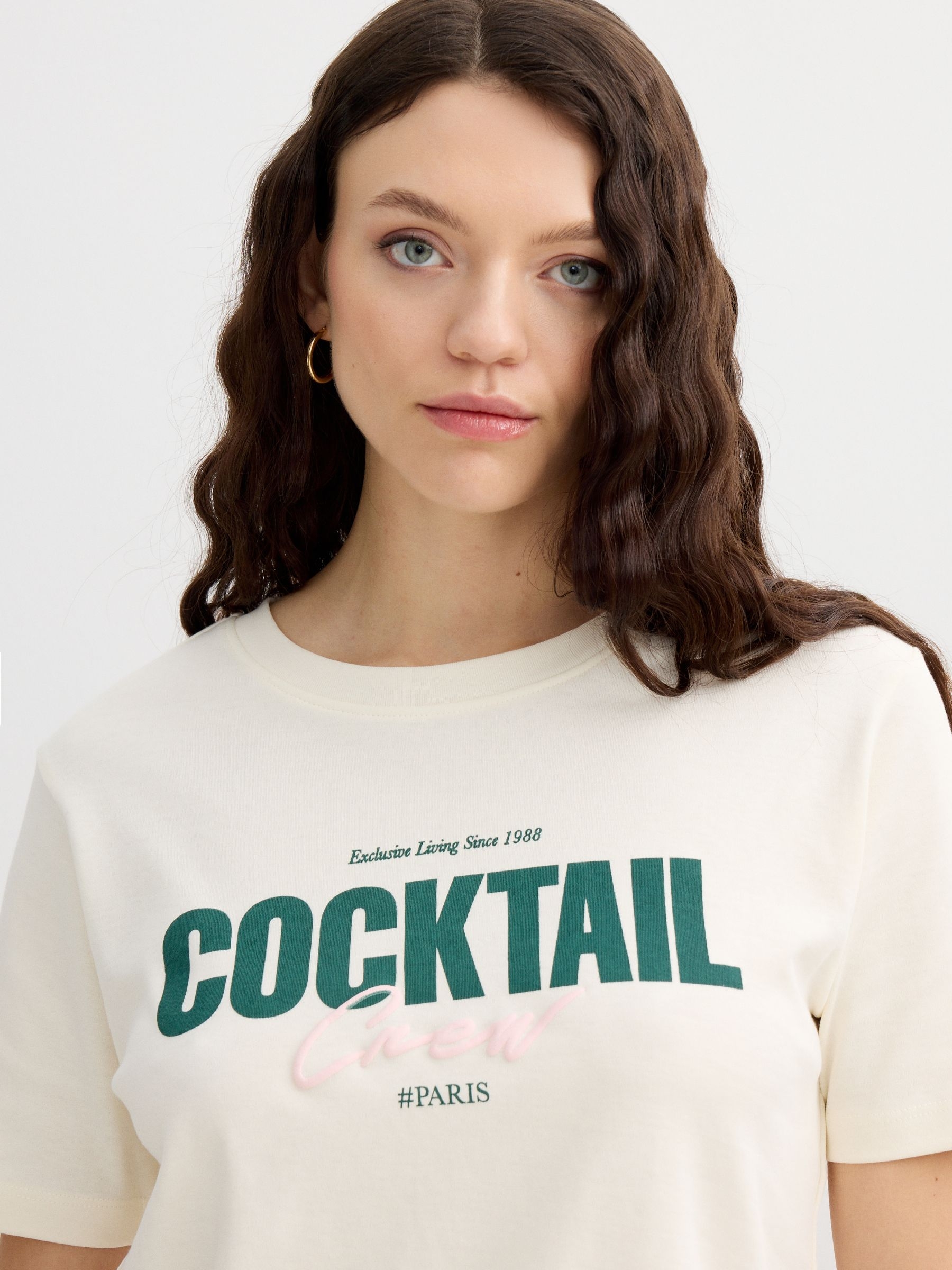 Camiseta algodão Cocktail off white vista meia frontal