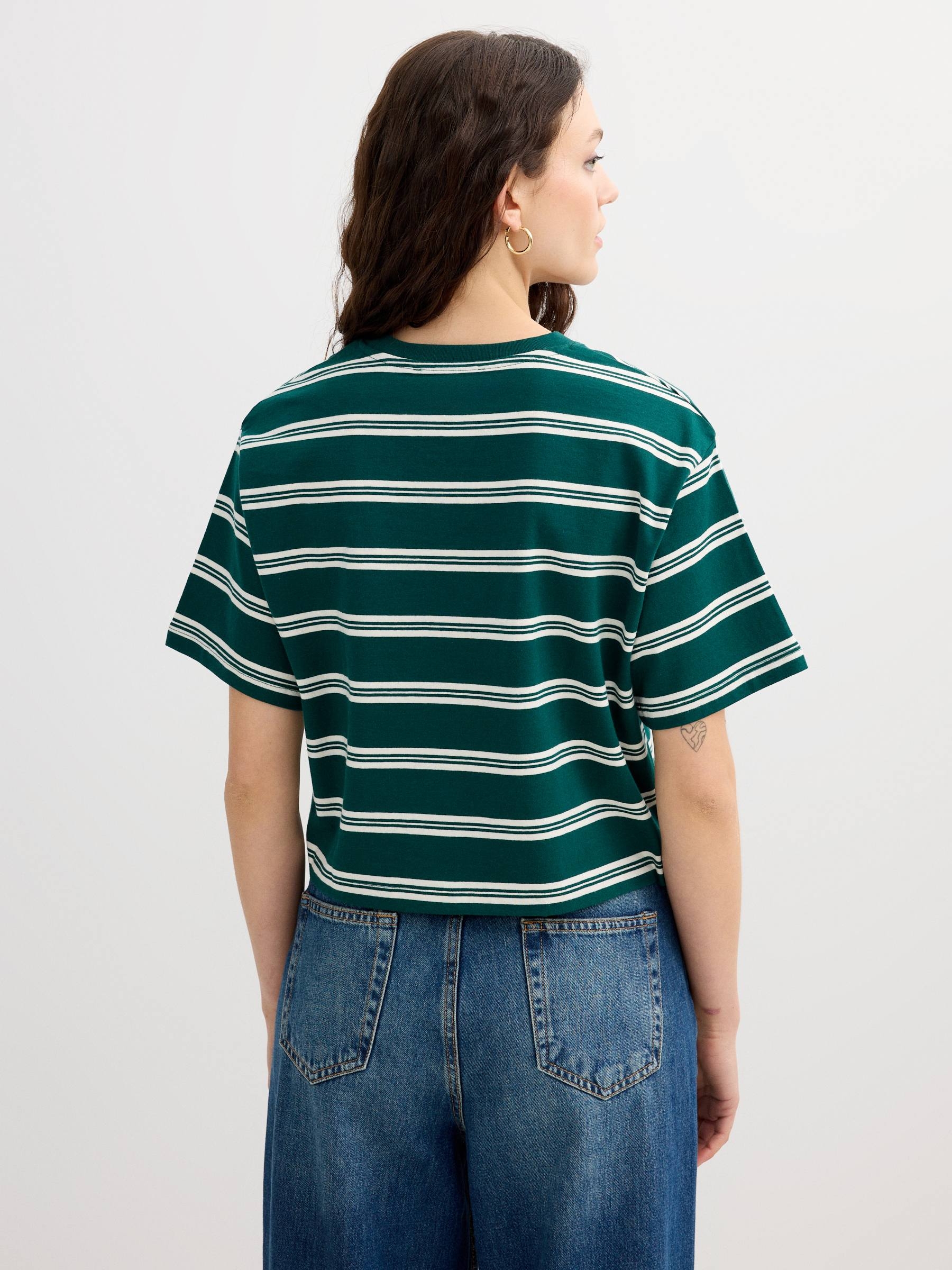 Camiseta cropped listras algodão