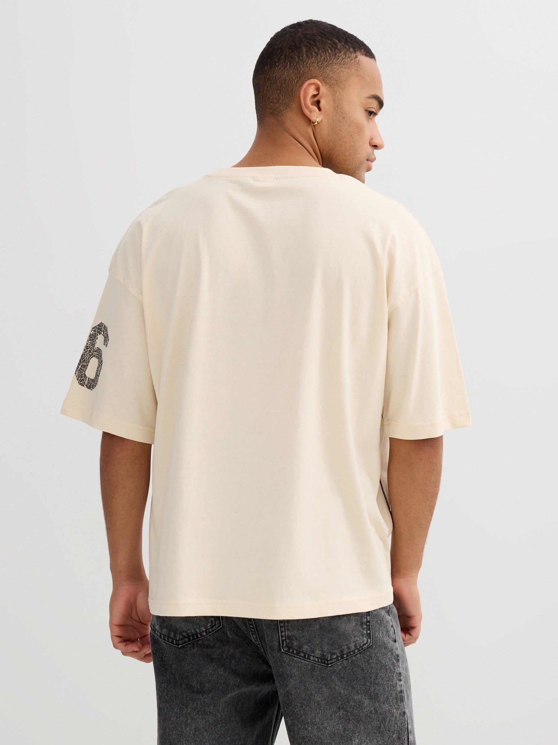 Indiana Athletic 06 T-shirt off white middle front view