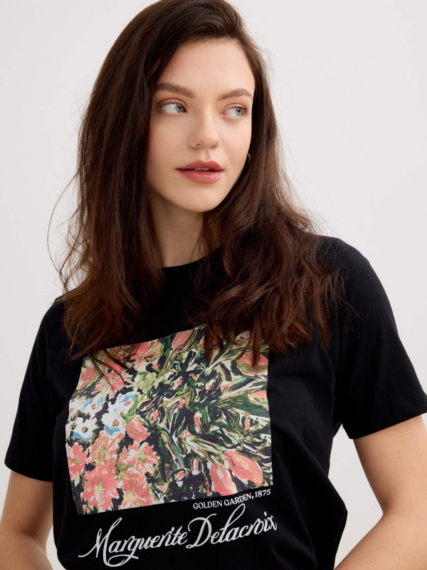Floral cotton t-shirt black detail view