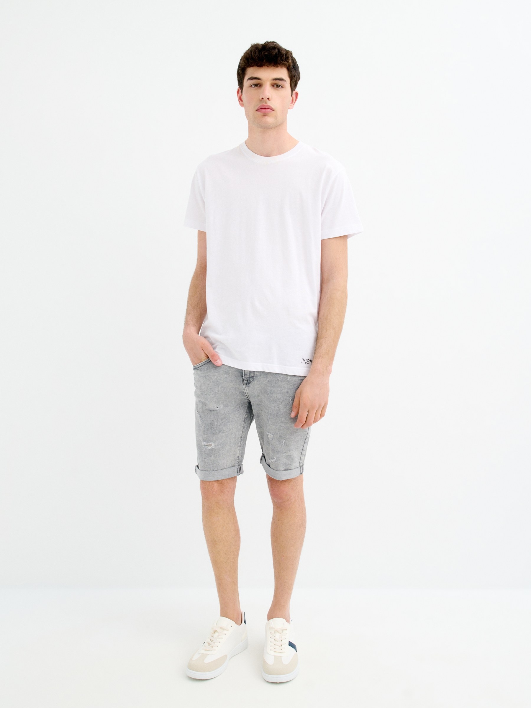 Calça jeans skinny cinza