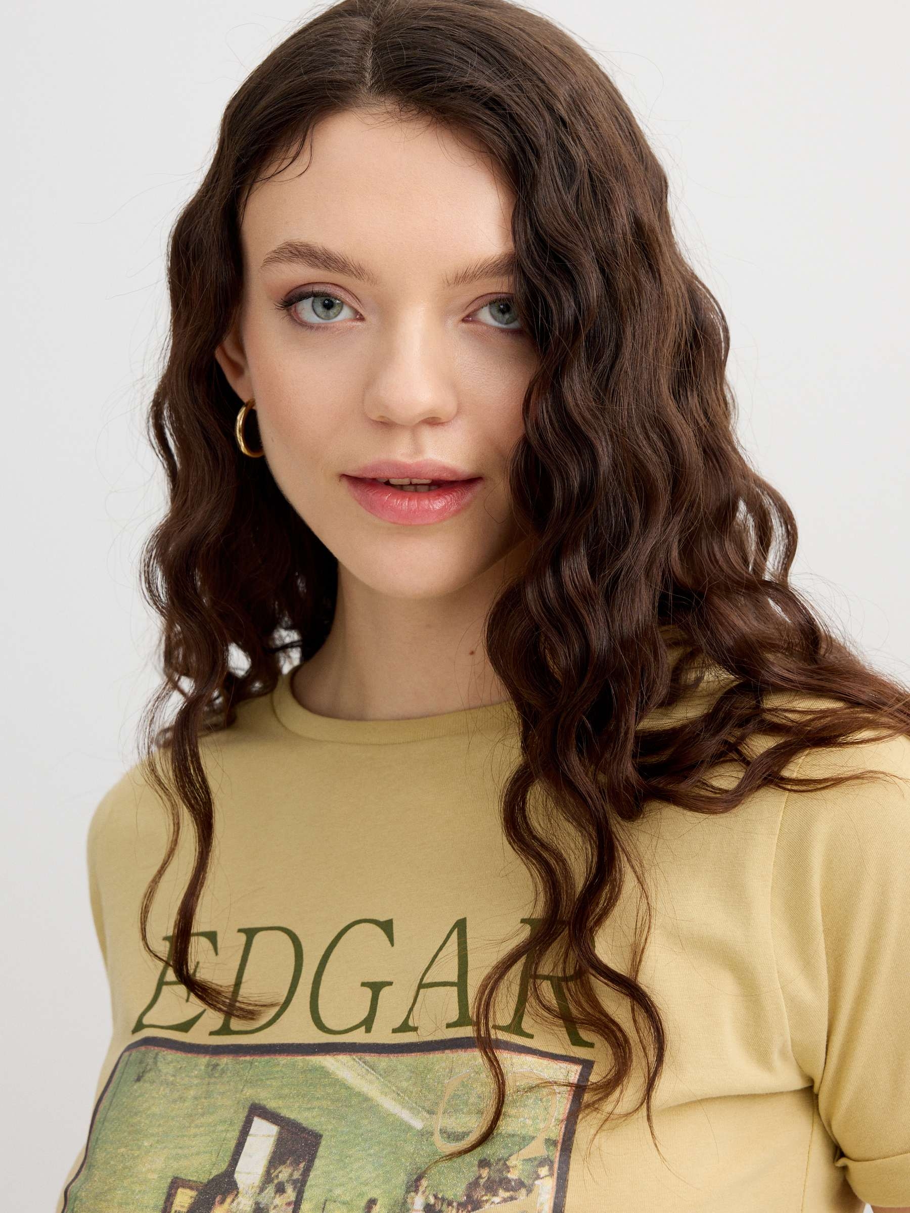 Classic art cotton t-shirt sand middle front view