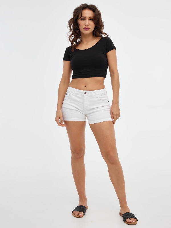 Shorts sarga tiro medio slim blanco vista general frontal