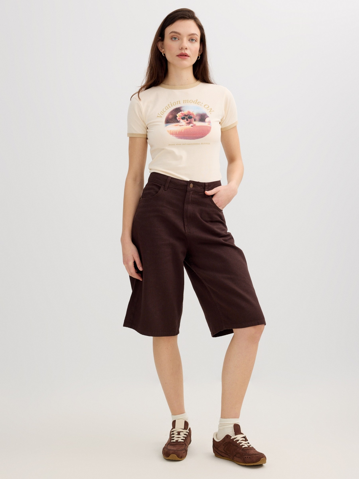 Vacation contrast T-shirt off white front view