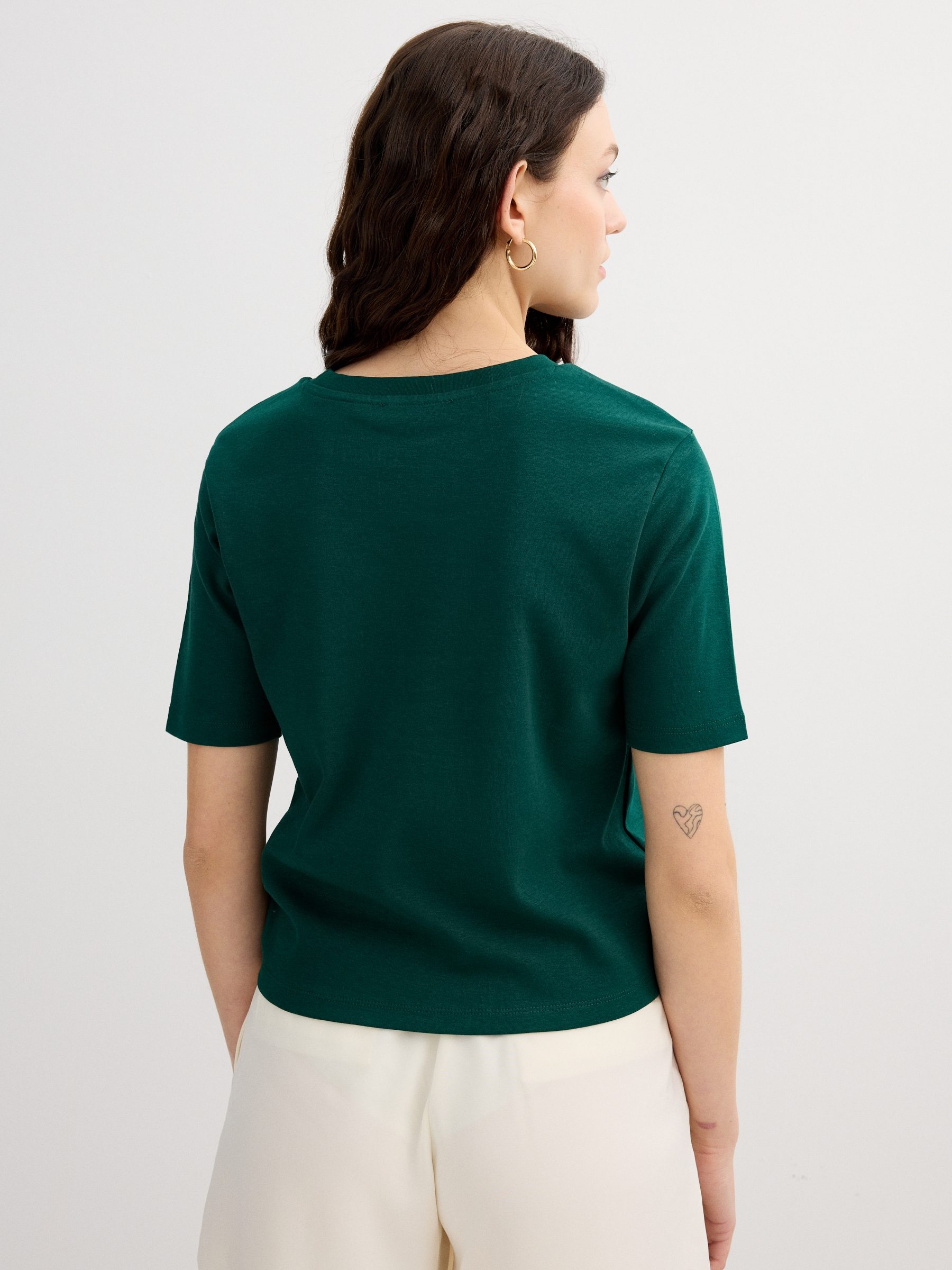 Basic green cotton t-shirt dark green middle front view