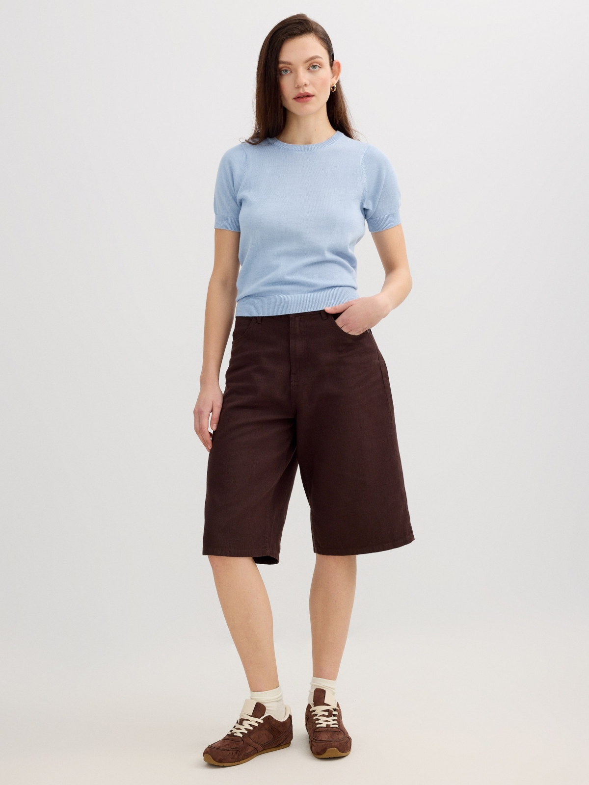 Basic green round neck jersey light blue front view