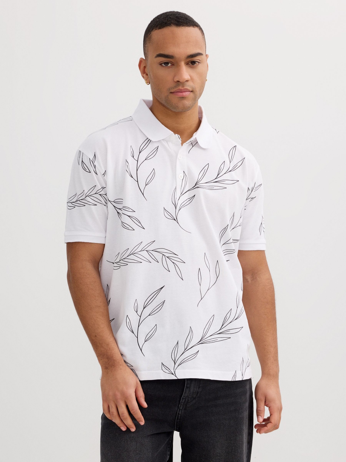 Piqué polo tropical leaves white middle front view