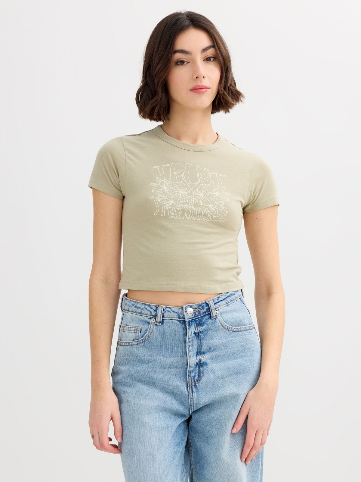 Camiseta algodão trust verde acinzentado vista meia frontal