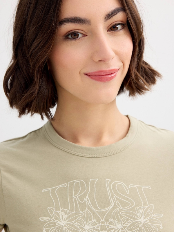 Cotton t-shirt trust greyish green detail view