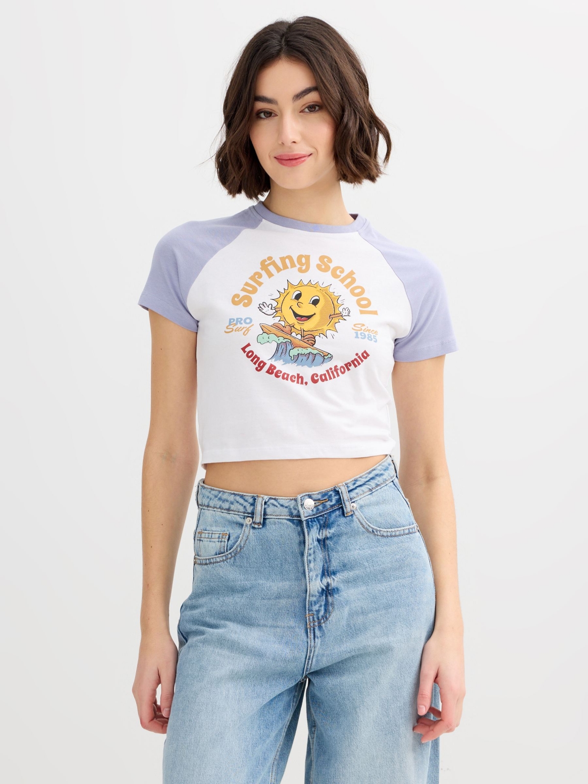 Camiseta crop surf blanco vista media frontal