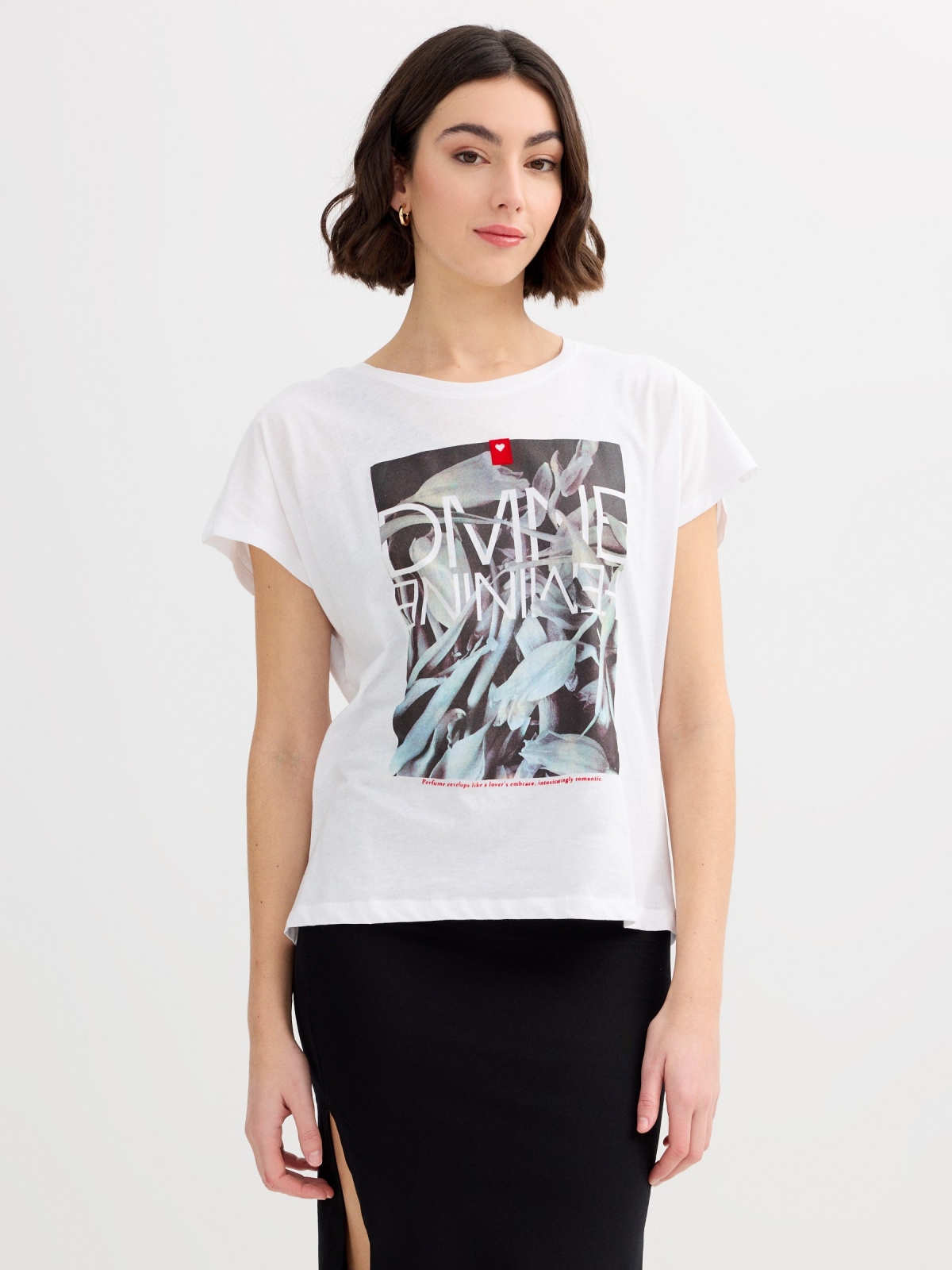 Camiseta floral sem mangas