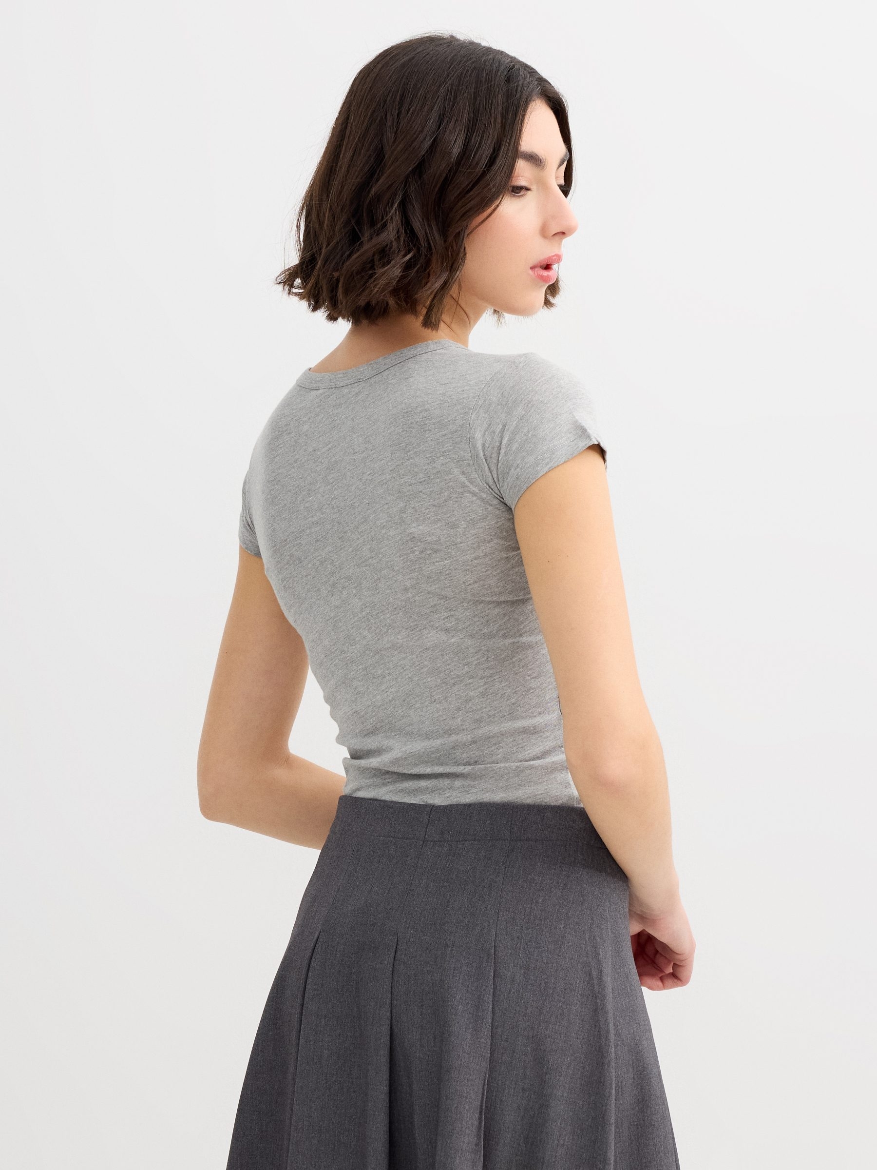 Basic V-neck T-shirt melange grey middle front view