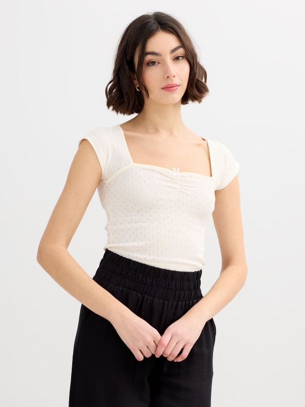 Camiseta vazada de algodão off white vista meia frontal