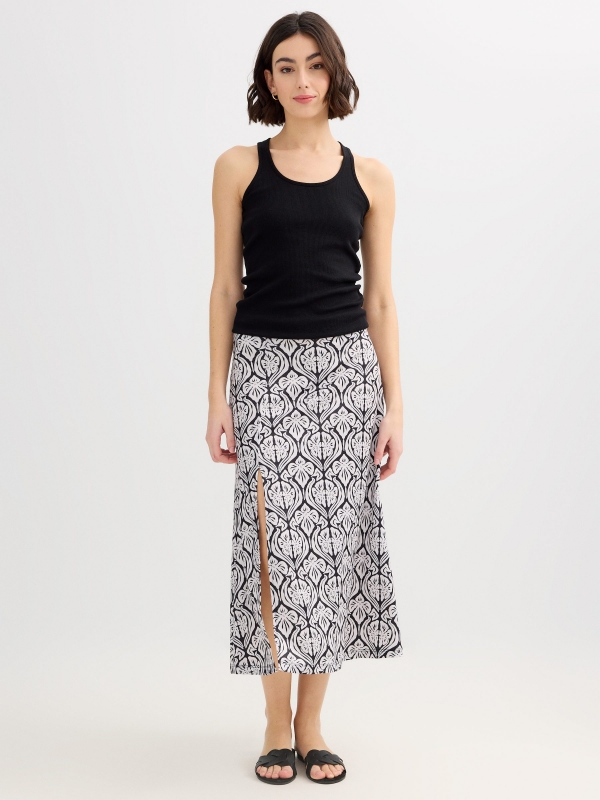 Falda midi estampada con abertura negro vista media frontal