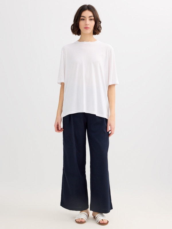 Camiseta viscosa oversize blanco vista general frontal