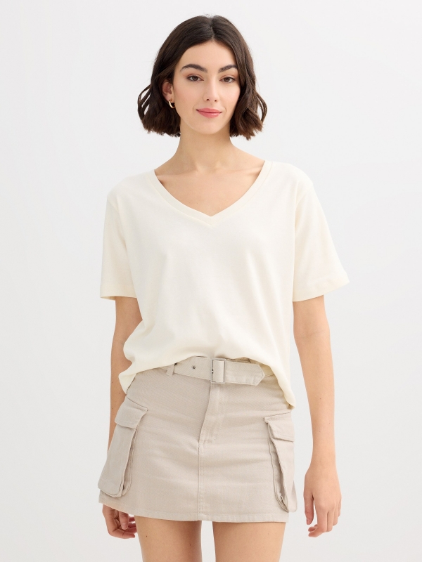 Camiseta de algodón cuello pico