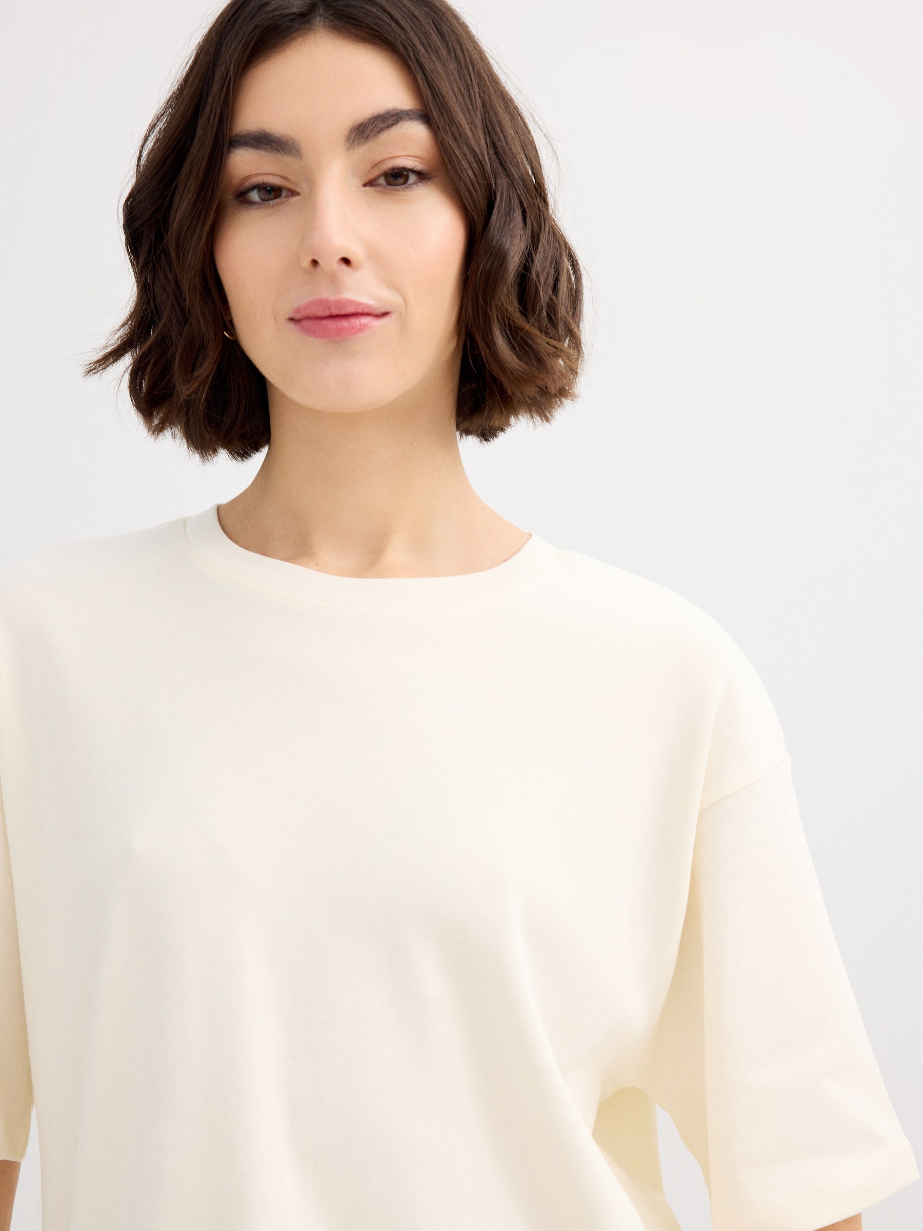 Camiseta céu oversize off white vista meia frontal