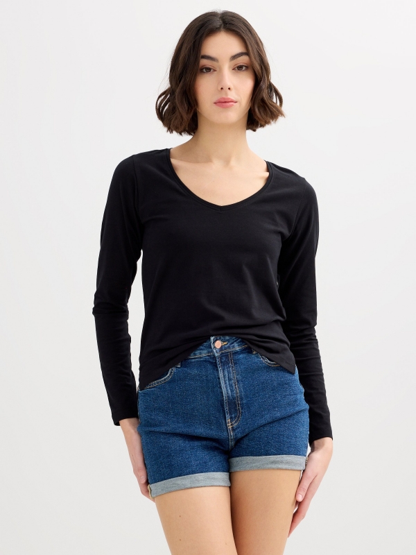 Camiseta básica decote em V