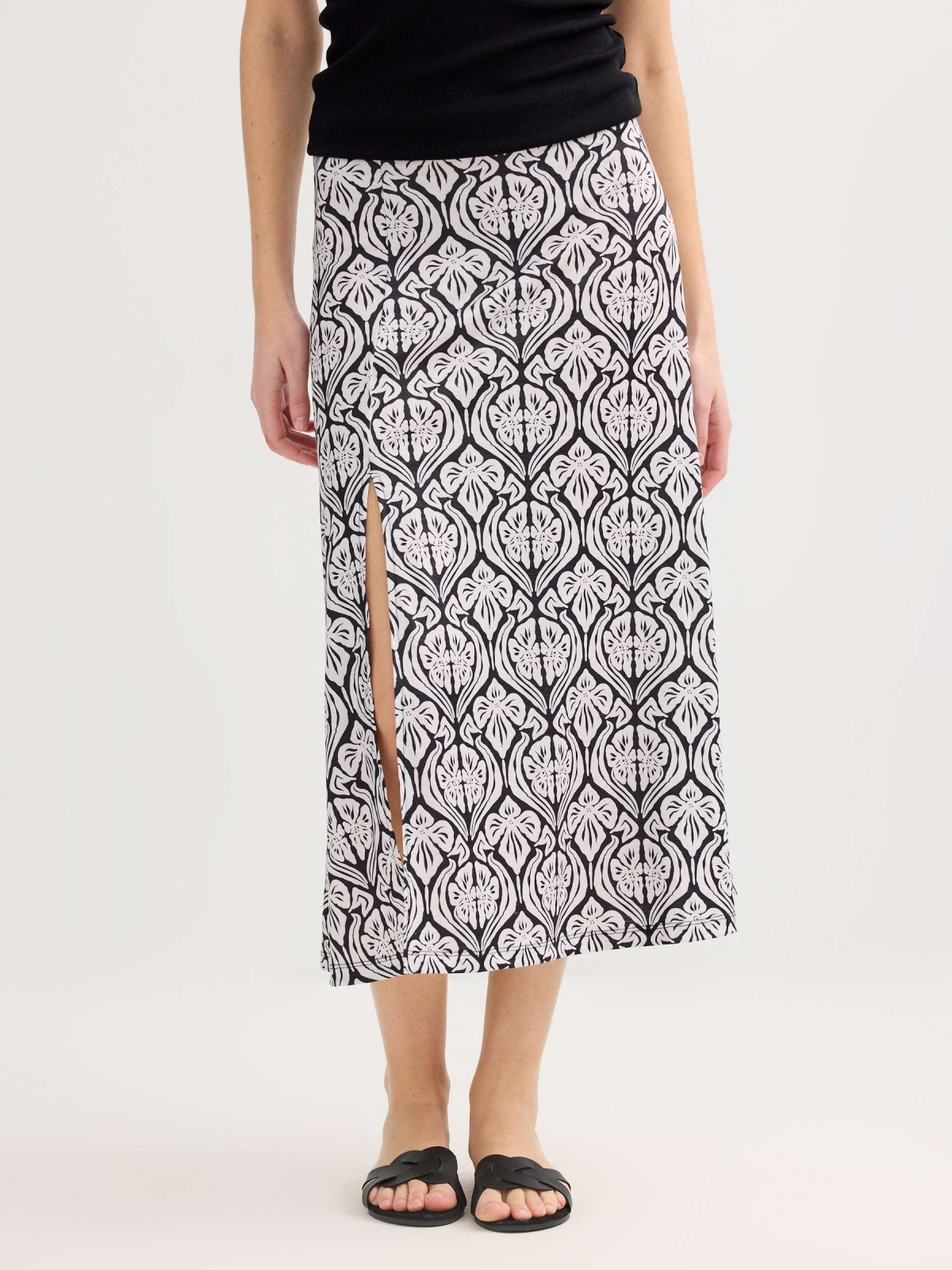 Printed midi skirt with slit black middle back view
