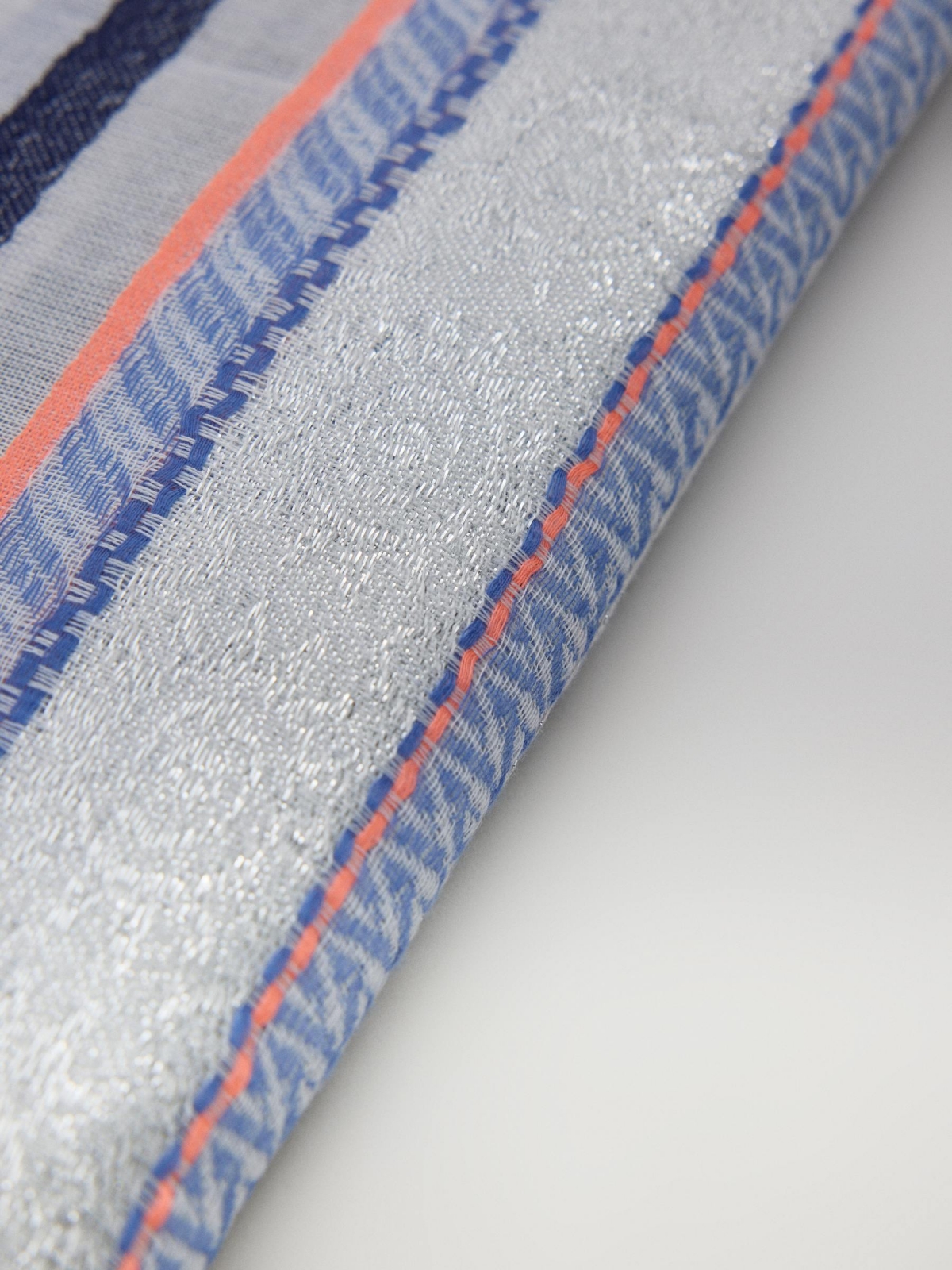 Striped scarf with fringes multicolor detail view