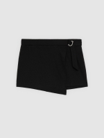 %Pto% Calça saia fivela metálica preto vista frontal