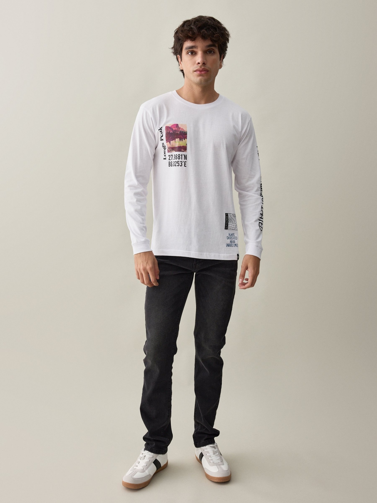 T-shirt de impressão fotográfica branco vista geral frontal