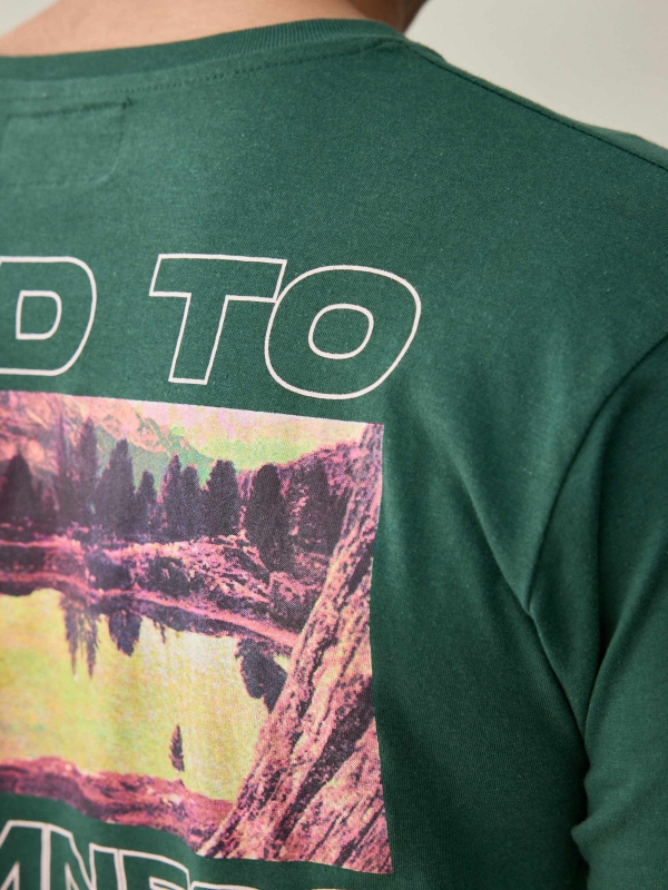 Photo print t-shirt dark green detail view