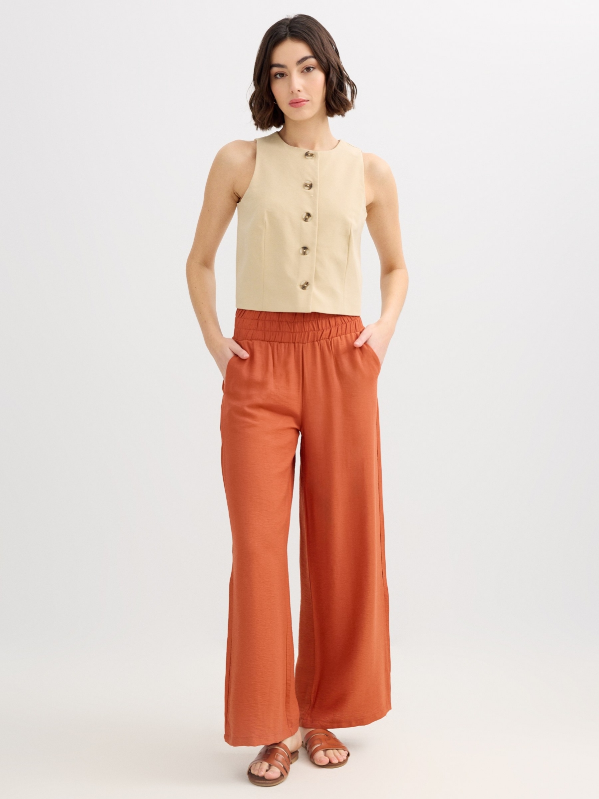 Linen vest sand front view