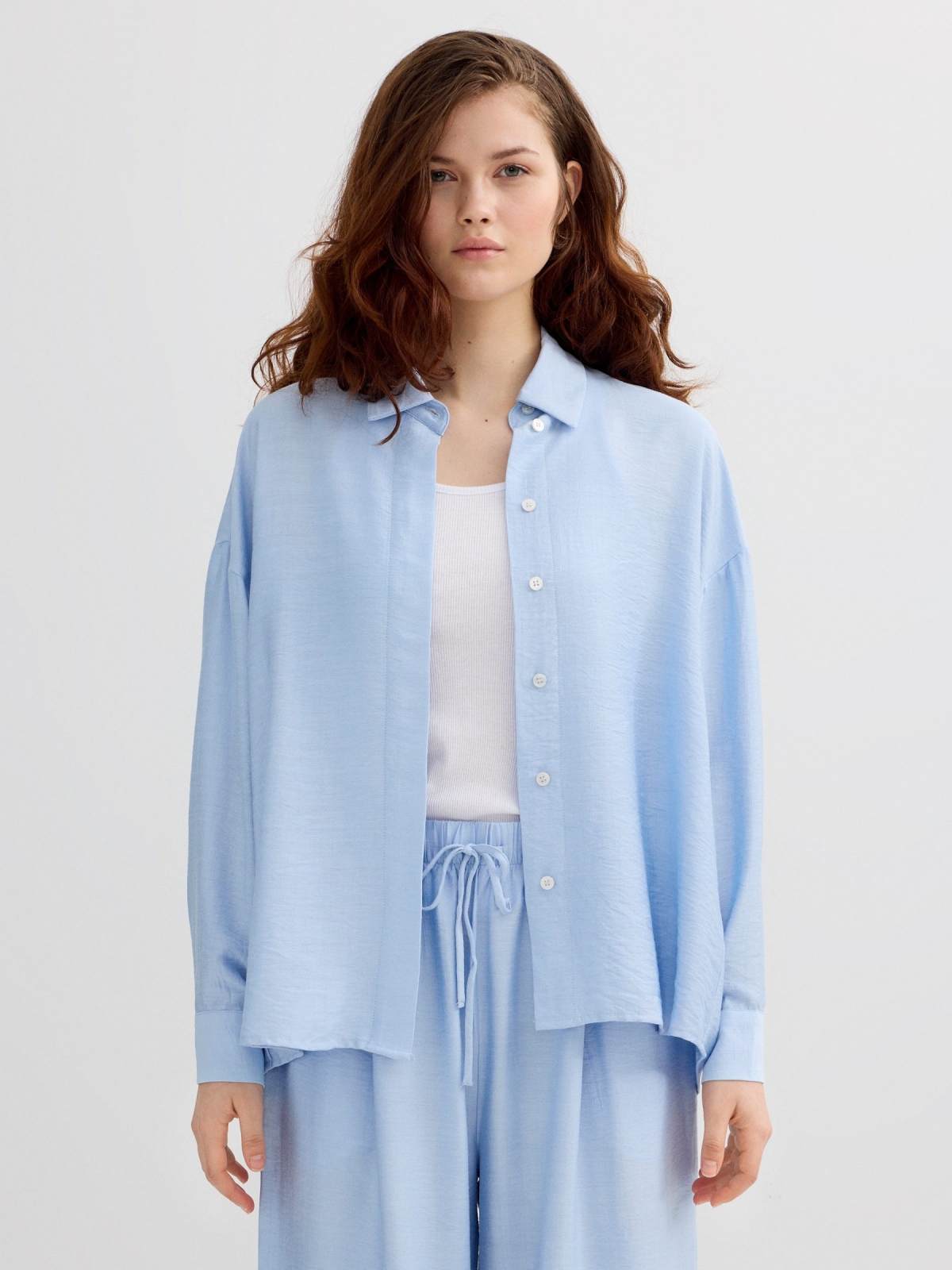 Camisa fluida básica