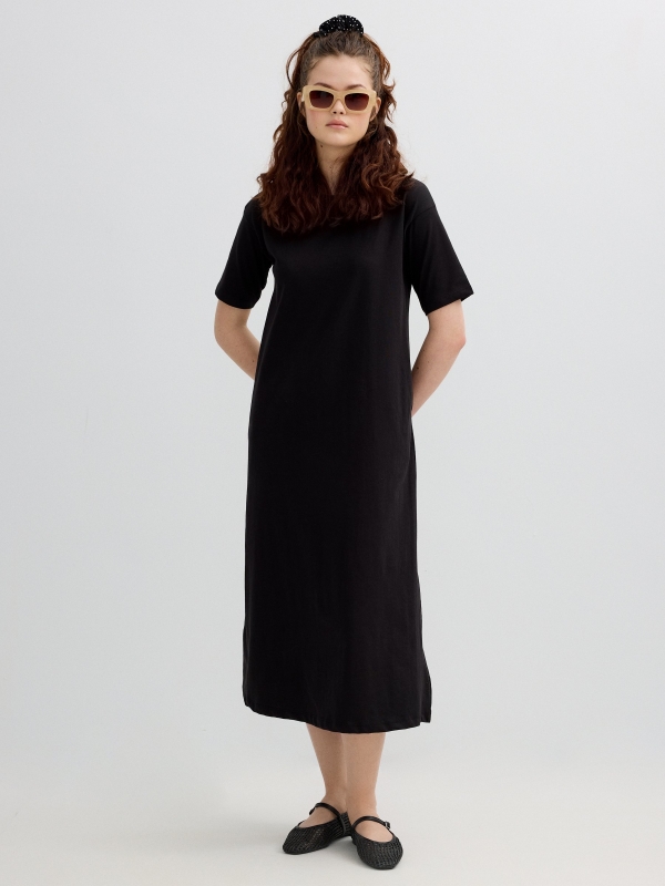 Vestido maxi básico decote redondo