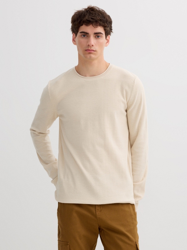 Basic knit jersey round neck raw middle front view