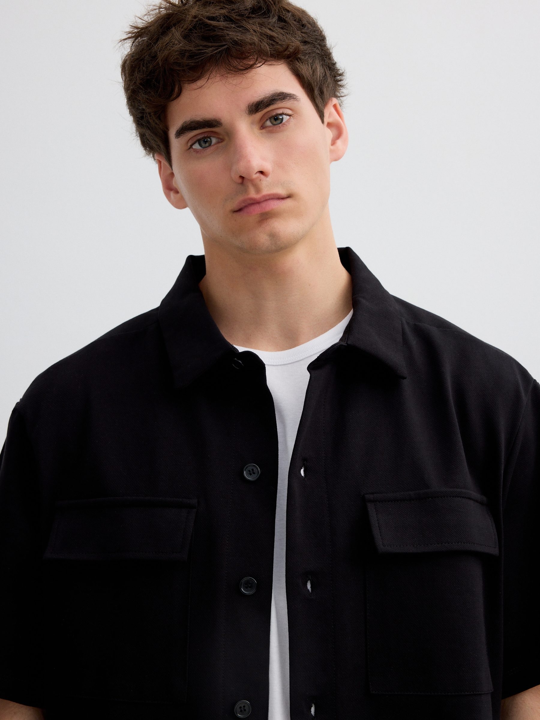 Classic cotton shirt black middle front view
