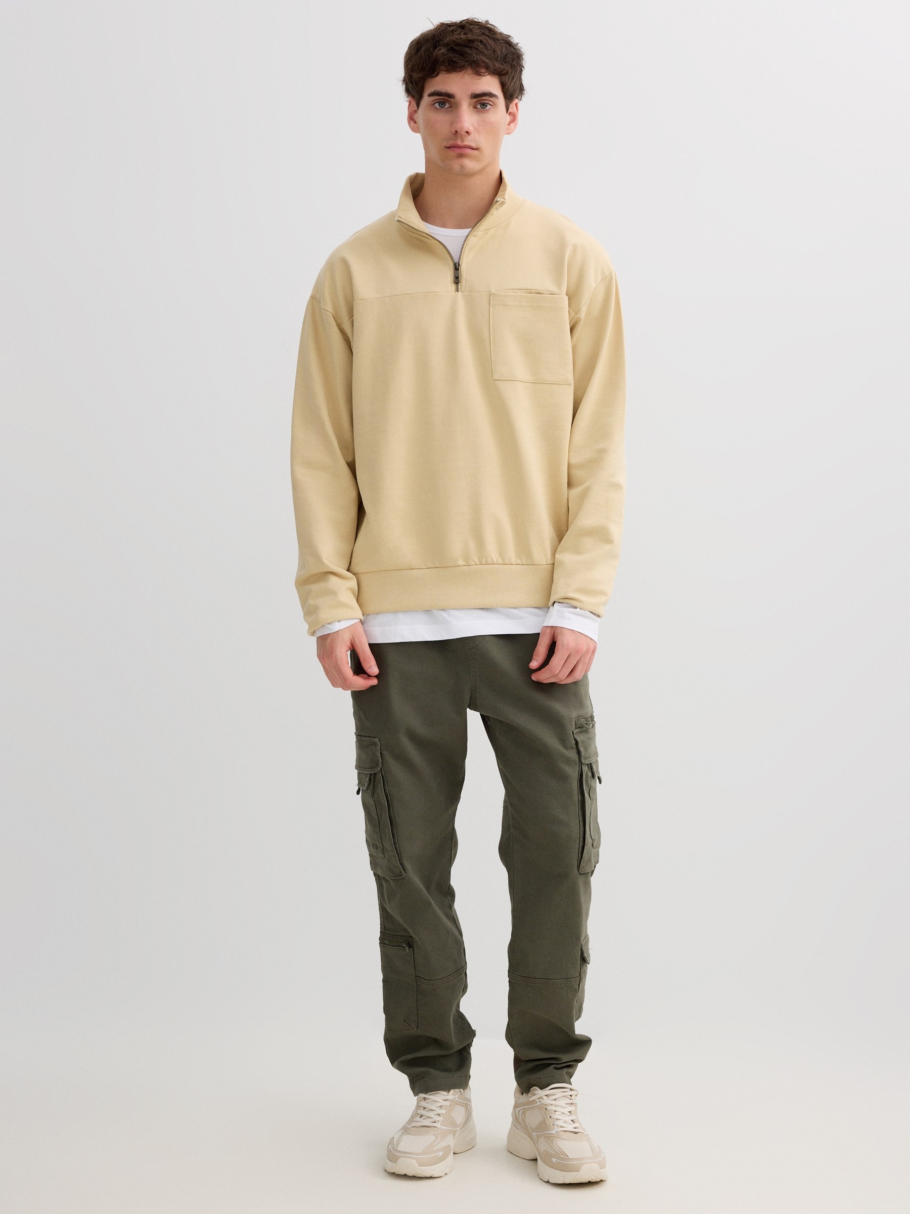 Oversized zip-up fleece sweatshirt raw middle front view