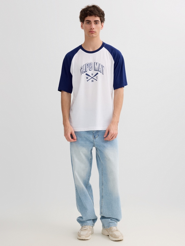Camiseta Cape May Manga Raglã branco vista geral frontal