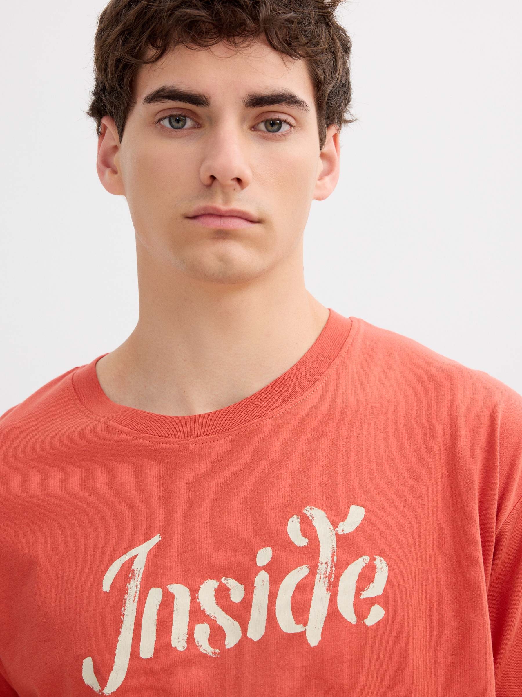 Inside Short Sleeve T-Shirt brick red middle front view