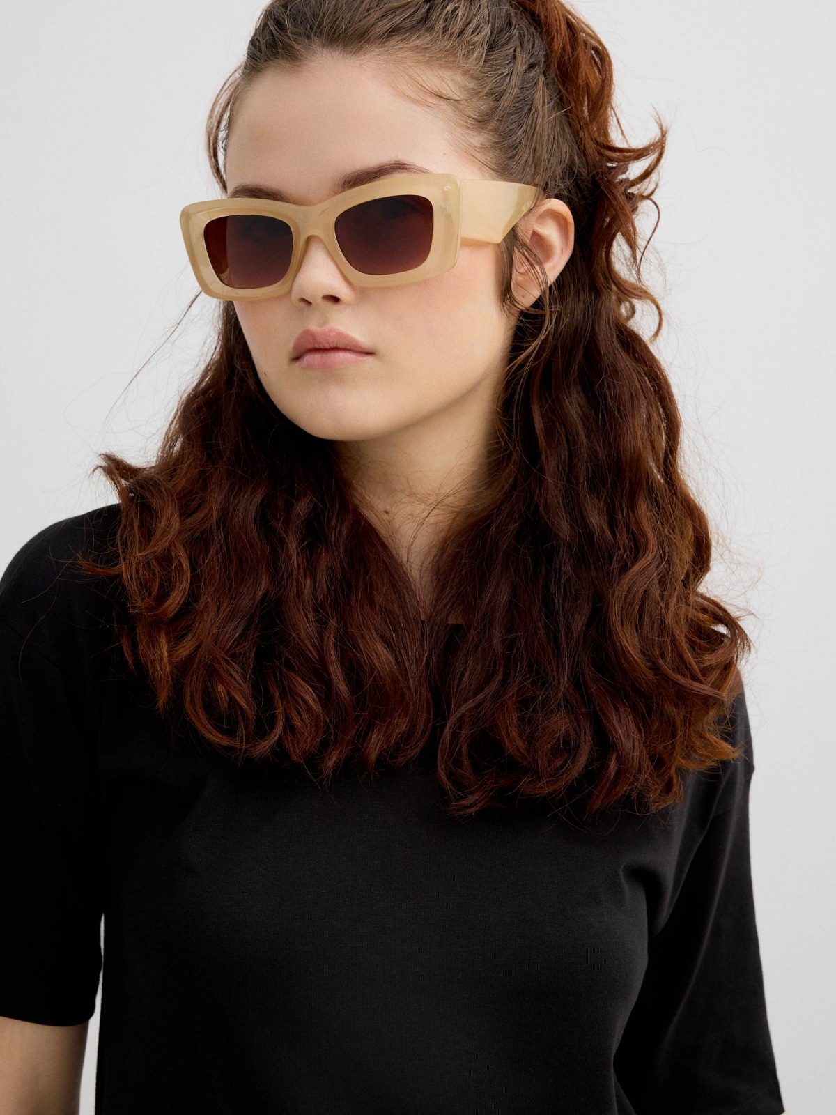 Vestido maxi básico cuello redondo negro vista general frontal