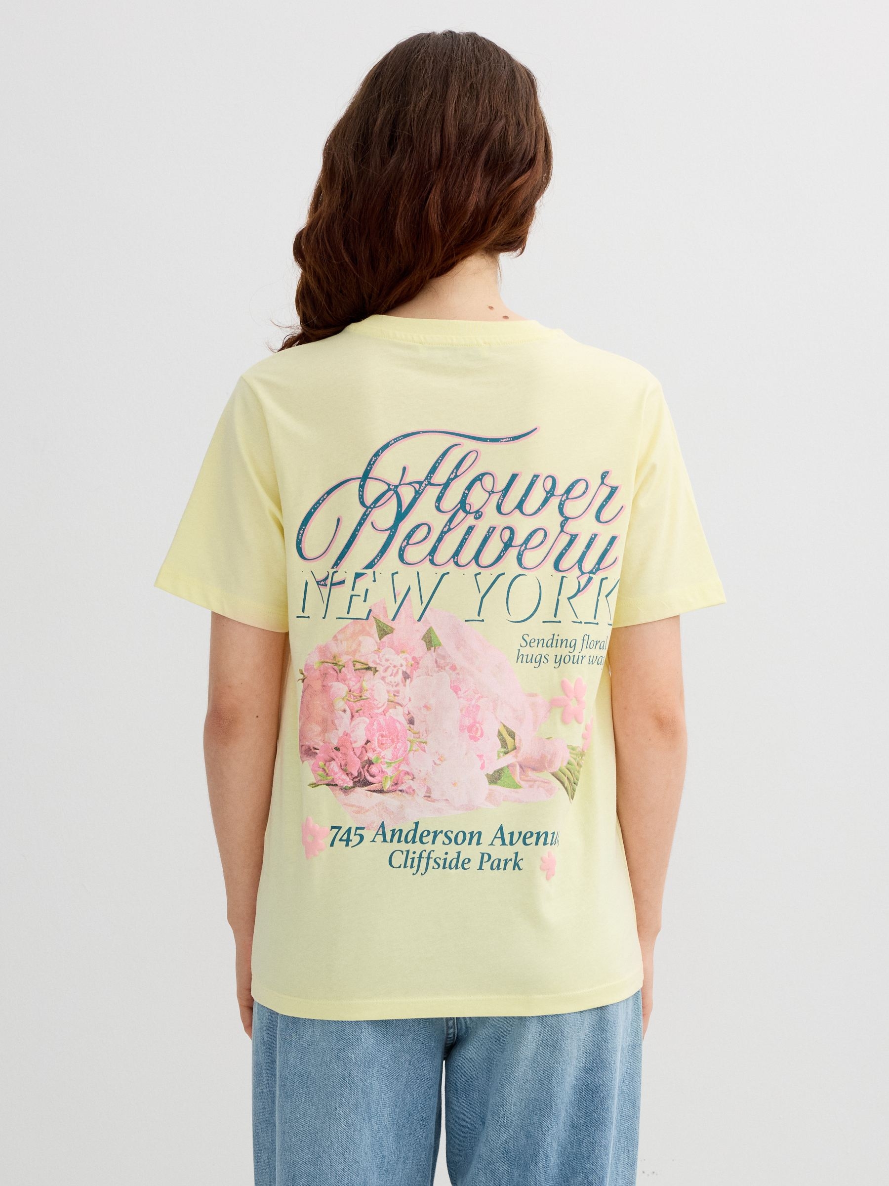 Cotton Flower T-shirt pastel yellow middle front view