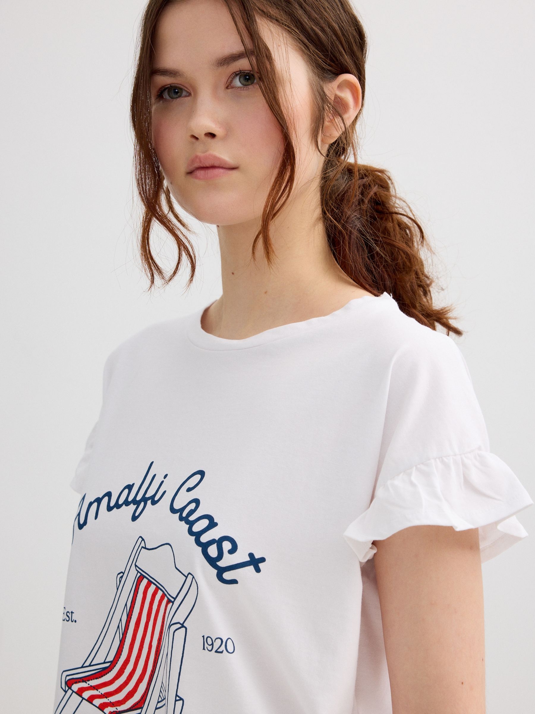 Camiseta babados Costa Amalfi branco vista meia frontal